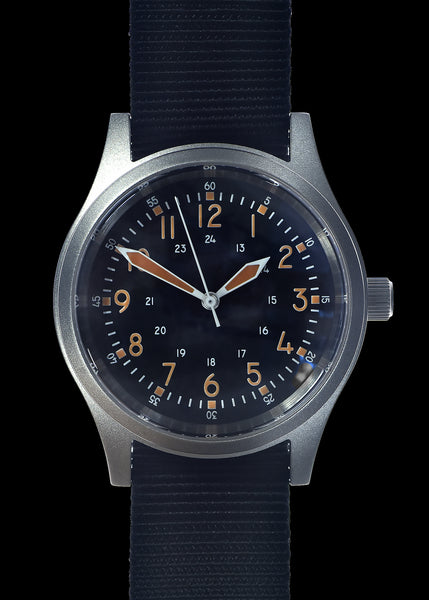 A-17 U.S 1950s Korean War Pattern Military Watch with Shatter and Scratch Resistant Box Sapphire Crystal (Automatic)