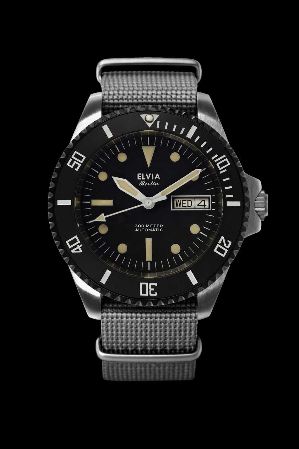 ELVIA Automatic Military Divers Watch with Sapphire Crystal and 24 Jewel Automatic Day Date Movement